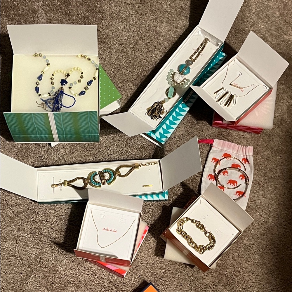 Stella & Dot Jewelry Collection 8 Pieces